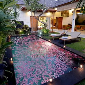 Sandi Agung Villa Seminyak